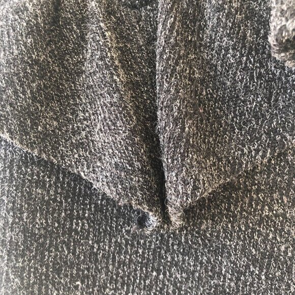 Perfect Peach Size Small Comfy Charcoal Long Sleeve Ruffled Sweater - Picture 9 of 10